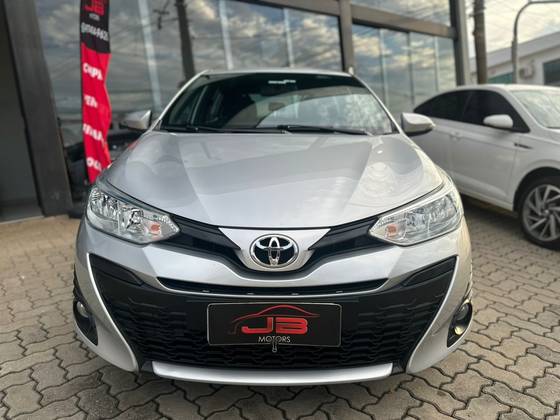 TOYOTA YARIS 1.3 16V FLEX XL PLUS TECH MULTIDRIVE TOYOTA YARIS 1.3 16V FLEX XL PLUS TECH MULTIDRIVE